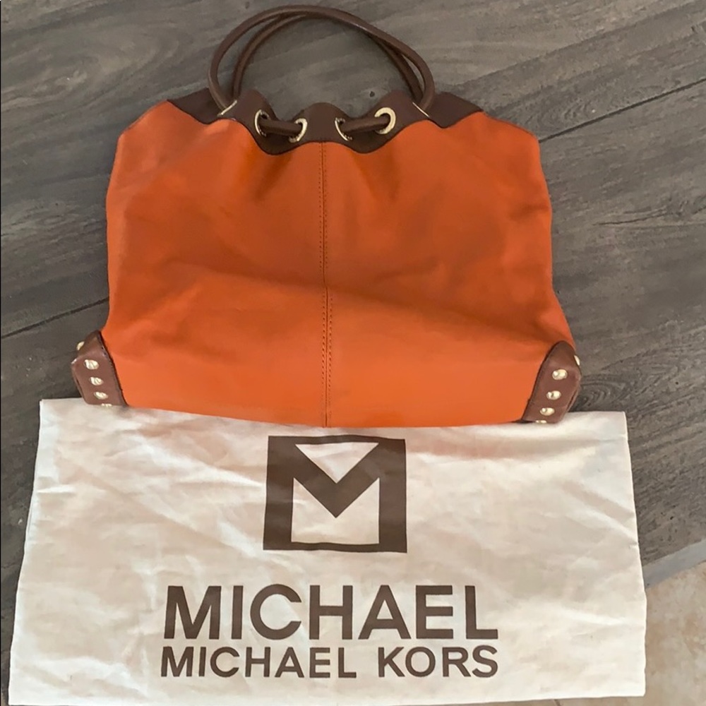 Micheal Kors Leather tote